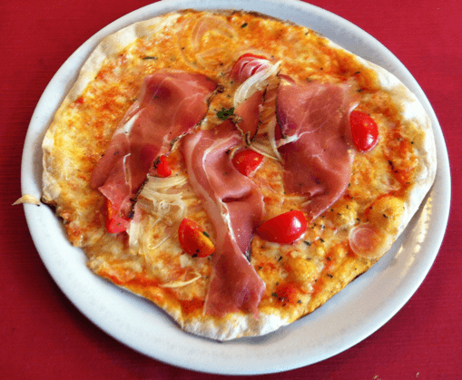 Pizza tirolese